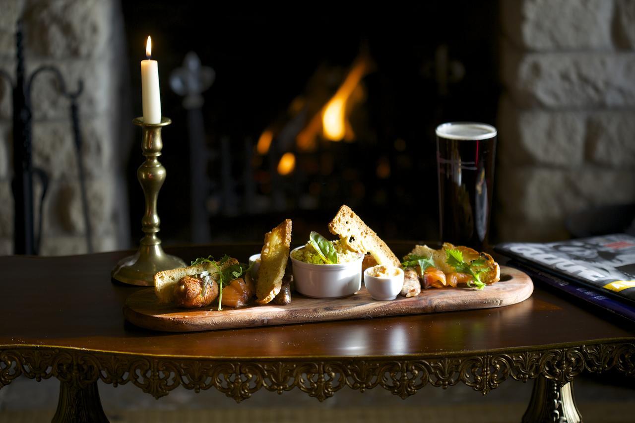 Pear Tree Inn Whitley Exteriér fotografie
